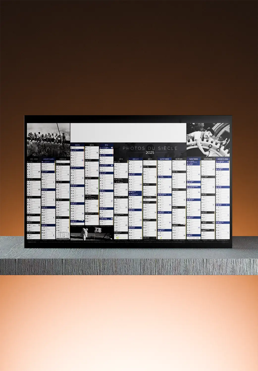 mise en scene calendrier personnalise cartoplanning sur fond orange