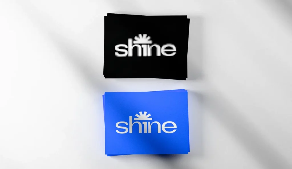 mise en scene du service de vectorisation logo sur fond blanc