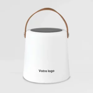 lampe rechargeable solaire sur fond gris