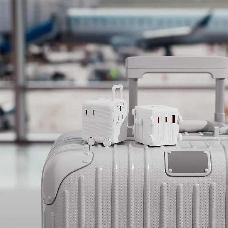 Adaptateur de voyage universel 150+ pays avec USB‑C/USB – personnalisable