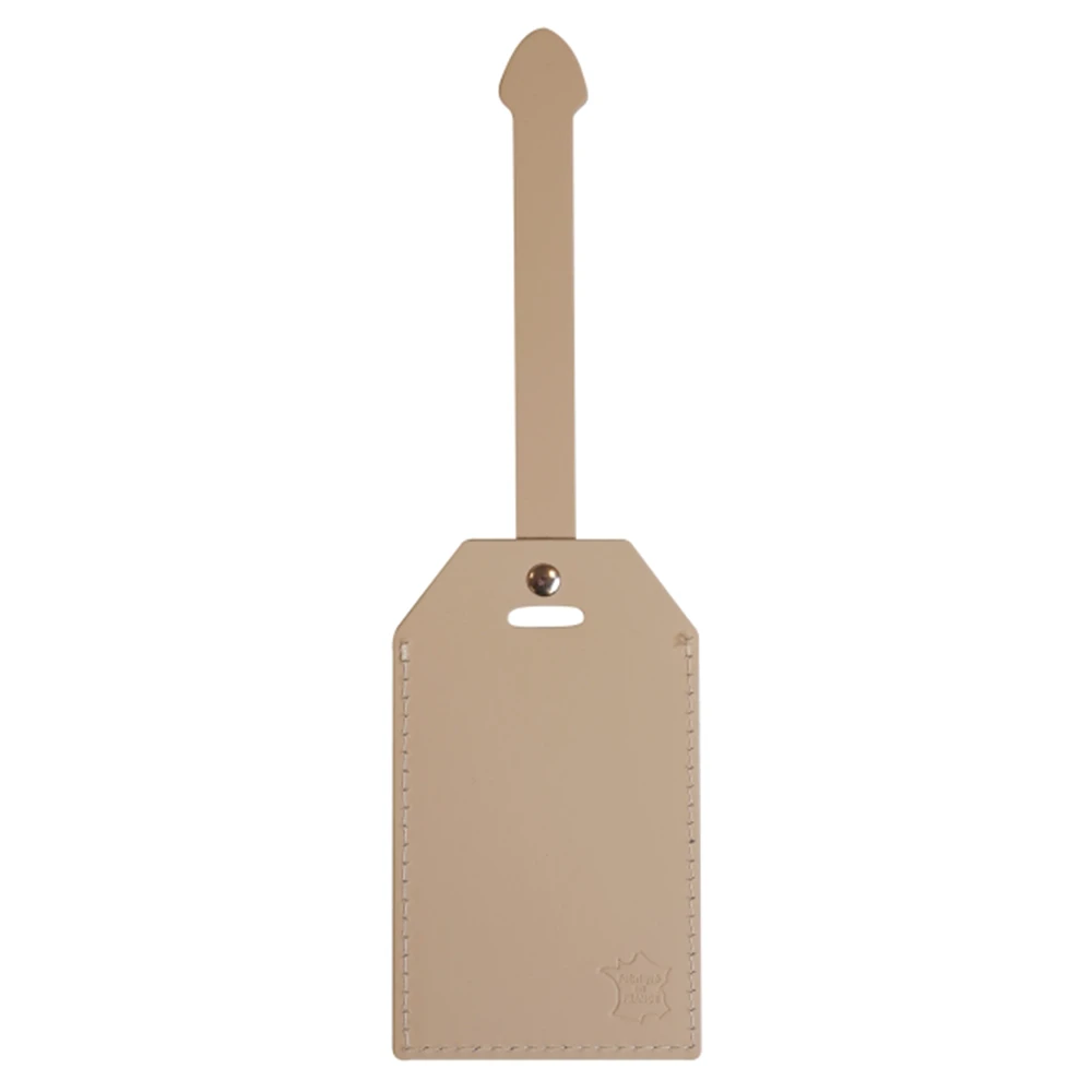 porte etiquette personnalisable en cuir regenere beige sur fond blanc
