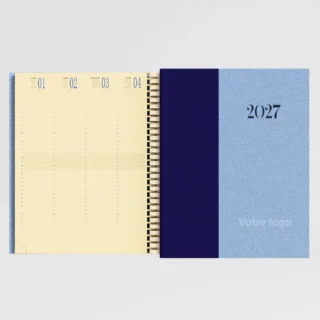 agenda 21x27 cm bi-matiere denim winner bleu sur fond gris