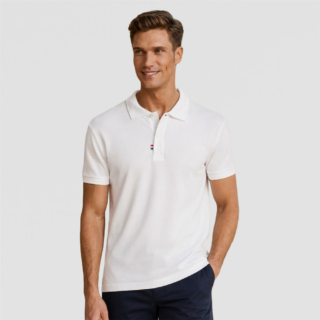 polo made in France express sur fond gris